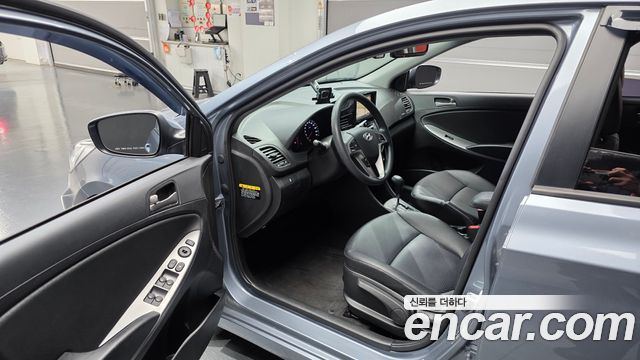 Hyundai Accent 2019 — photo 13