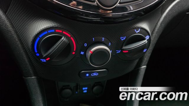 Hyundai Accent 2019 — photo 24