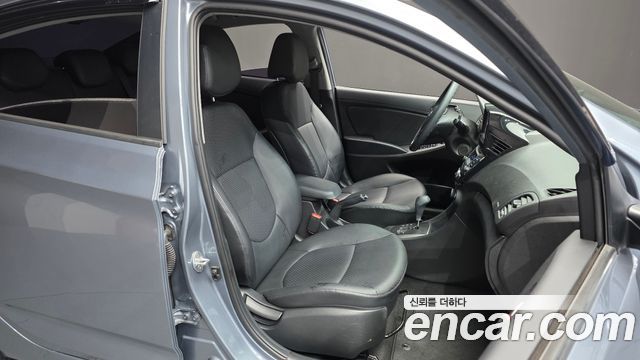 Hyundai Accent 2019 — photo 16