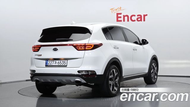 Kia Sportage 2021 — photo 2