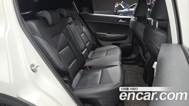 Kia Sportage 2021 — photo 17