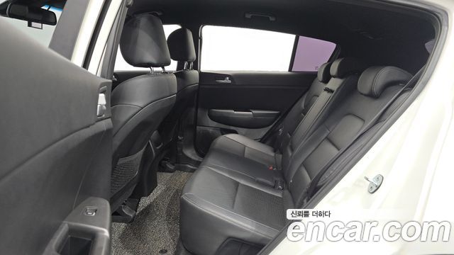 Kia Sportage 2021 — photo 18