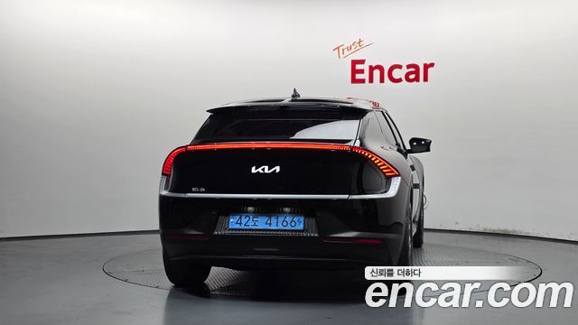 Kia EV6 2023 — photo 4