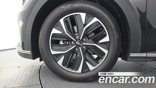 Kia EV6 2023 — photo 5
