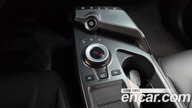 Kia EV6 2023 — photo 9