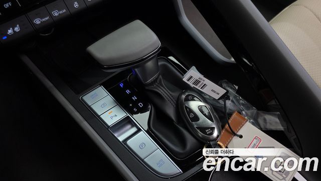 Hyundai AVANTE 2024 — photo 12