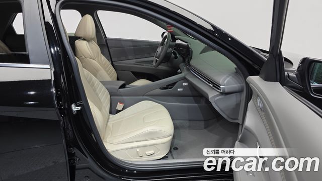 Hyundai AVANTE 2024 — photo 17