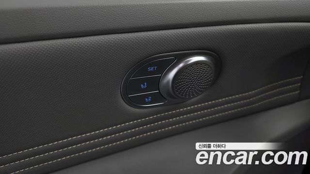 Hyundai AVANTE 2024 — photo 28