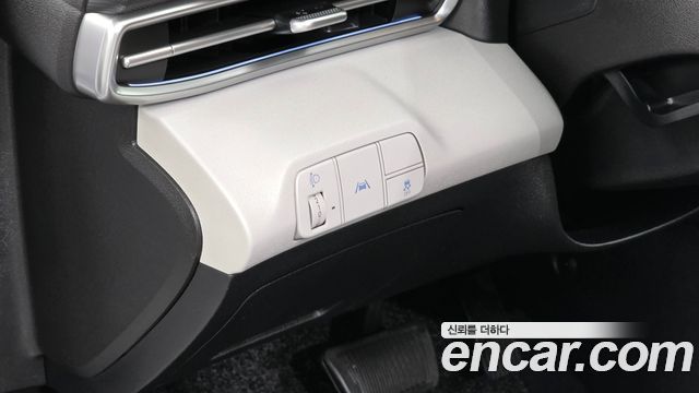 Hyundai AVANTE 2021 — photo 15
