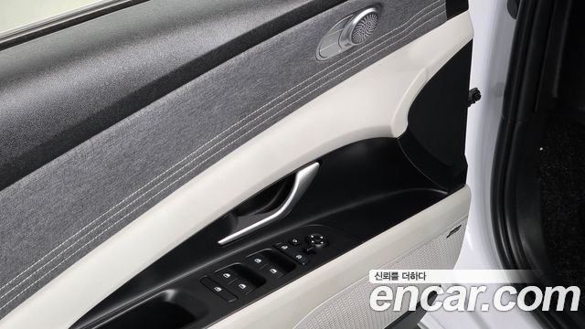 Hyundai AVANTE 2021 — photo 16