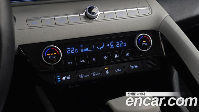 Hyundai AVANTE 2021 — photo 18