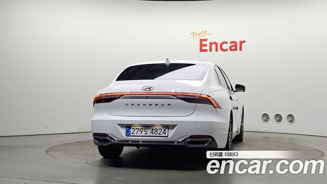 Hyundai Grandeur 2023 — photo 4