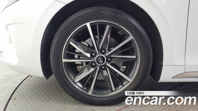 Hyundai Grandeur 2023 — photo 5