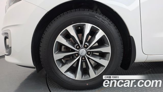 Kia Canival 2018 — photo 5