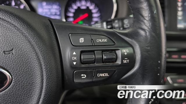 Kia Canival 2018 — photo 22