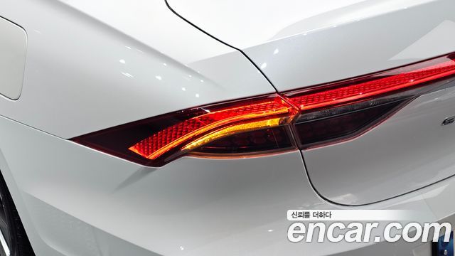 Hyundai Grandeur 2022 — photo 9