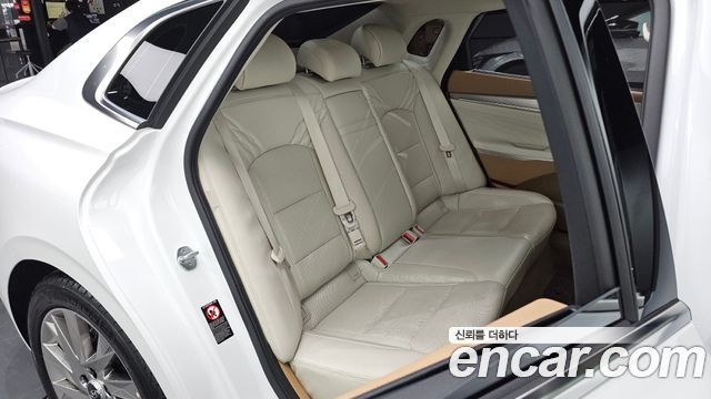 Hyundai Grandeur 2022 — photo 16