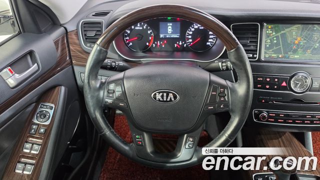 Kia K7 2016 — photo 19