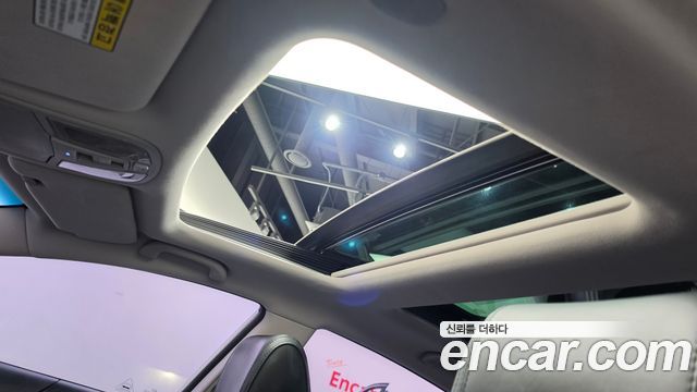 Kia K7 2016 — photo 22