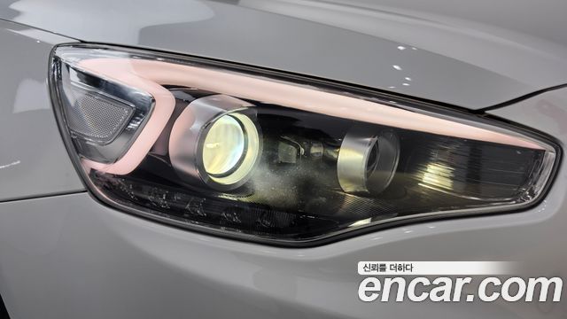 Kia K7 2016 — photo 8