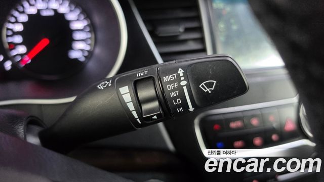 Kia K7 2016 — photo 29