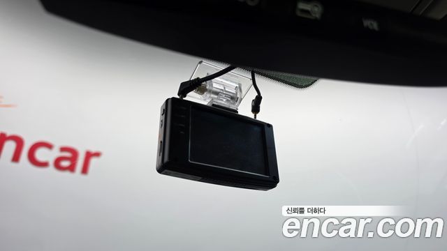 Kia K7 2016 — photo 32