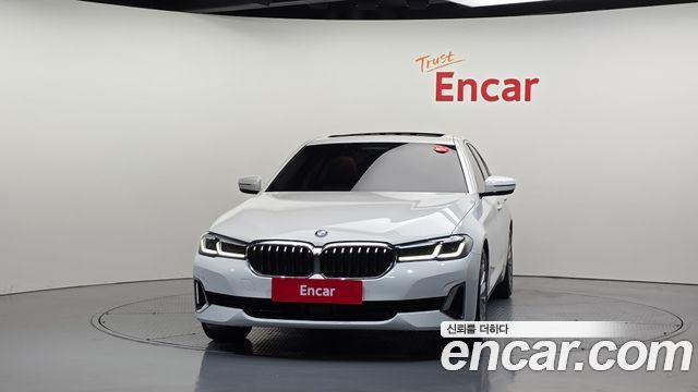 BMW 5-Series 2021 — photo 3