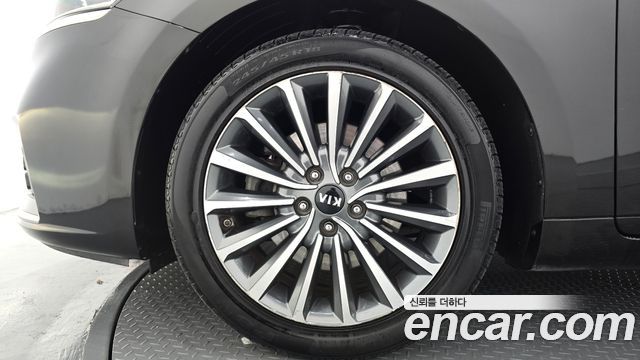 Kia K7 2016 — photo 5