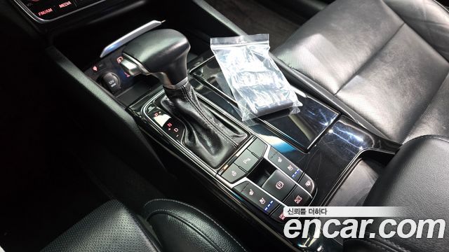 Kia K7 2016 — photo 9