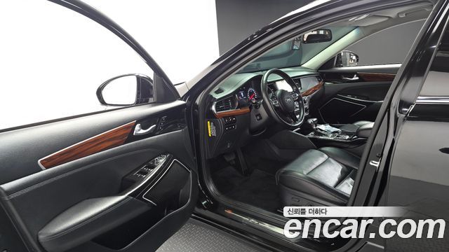 Kia K7 2016 — photo 10