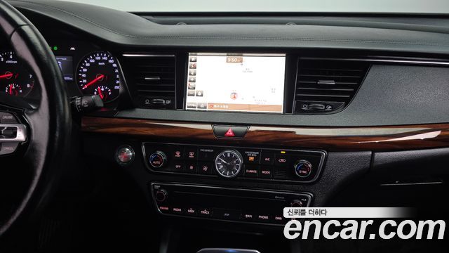 Kia K7 2016 — photo 13