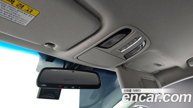 Kia K7 2016 — photo 18
