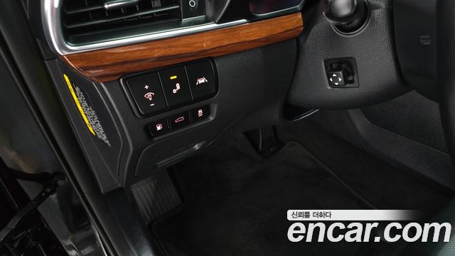 Kia K7 2016 — photo 19