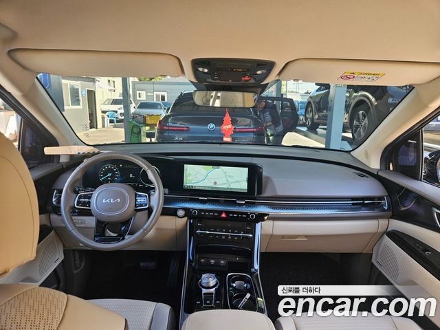 Kia Canival 2023 — photo 9