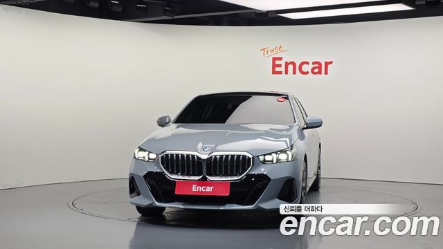 BMW 5-Series 2024 — photo 3