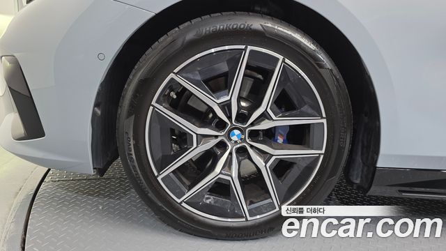 BMW 5-Series 2024 — photo 5