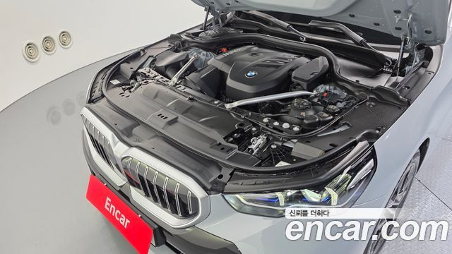 BMW 5-Series 2024 — photo 6