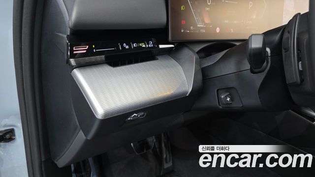BMW 5-Series 2024 — photo 23
