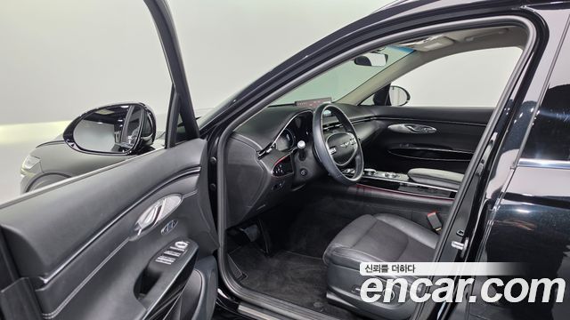 Genesis GV70 2023 — photo 10