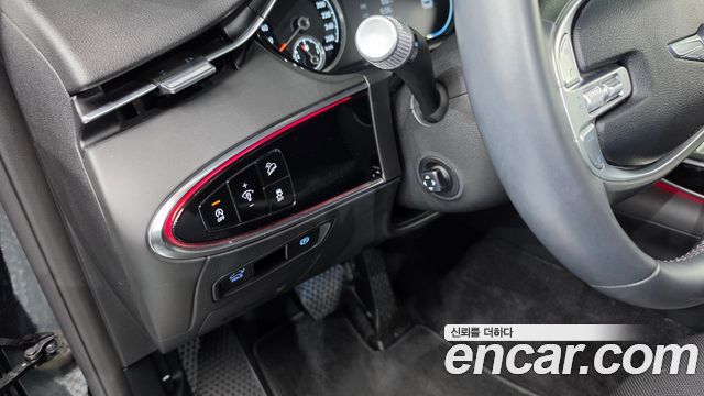 Genesis GV70 2023 — photo 18
