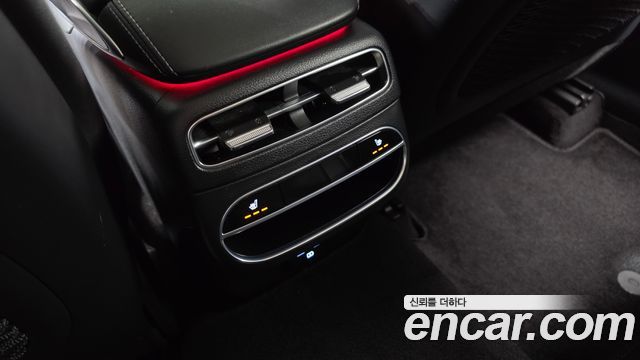 Genesis GV70 2023 — photo 20