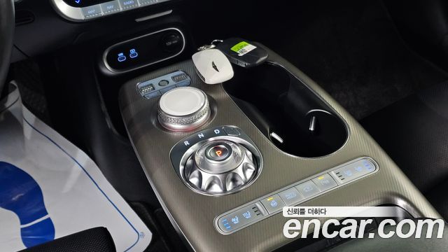 Genesis GV60 2022 — photo 12
