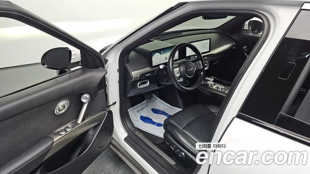 Genesis GV60 2022 — photo 13
