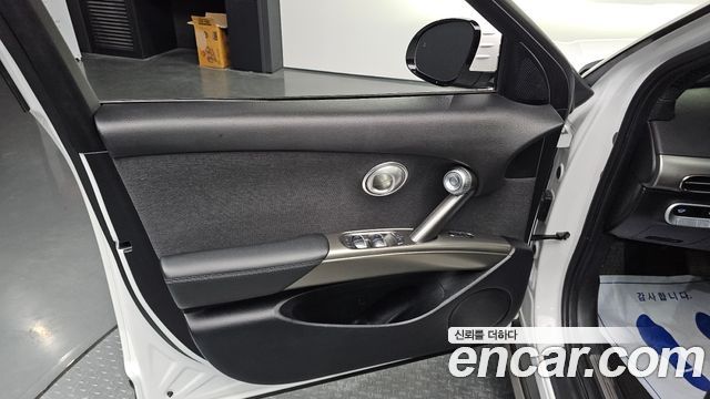 Genesis GV60 2022 — photo 14