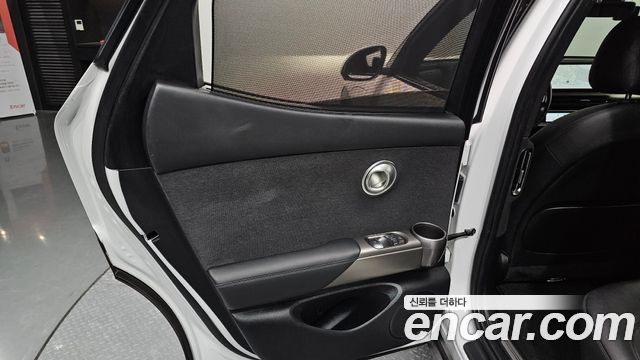 Genesis GV60 2022 — photo 15