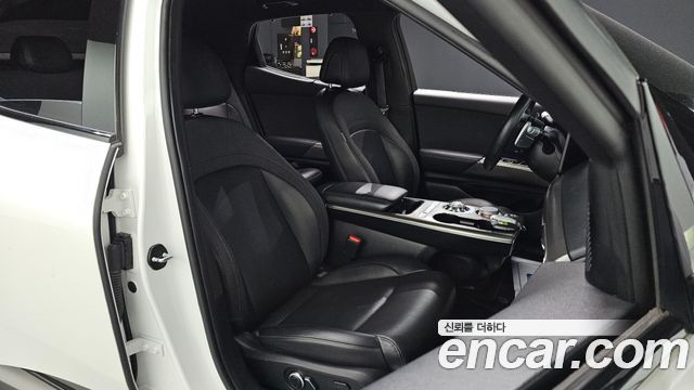 Genesis GV60 2022 — photo 16
