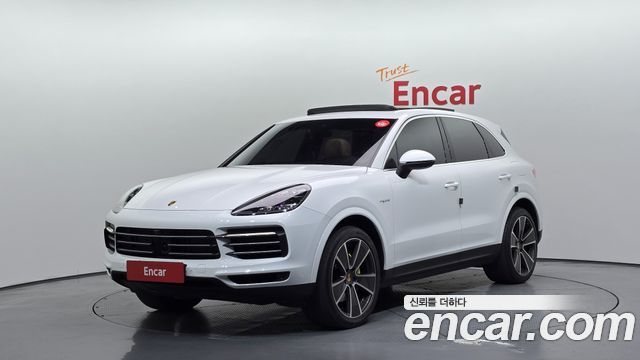 Porsche Cayenne 2020 — photo 1