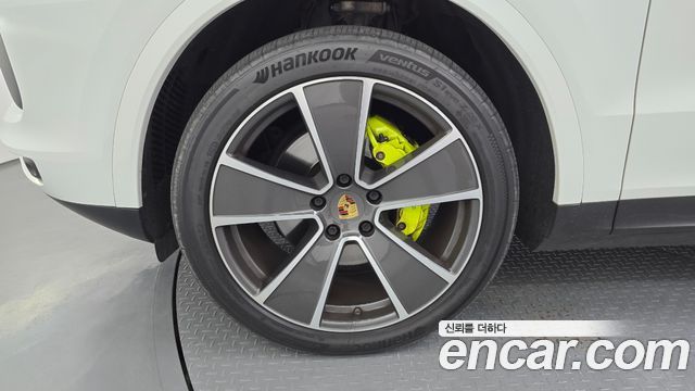 Porsche Cayenne 2020 — photo 5