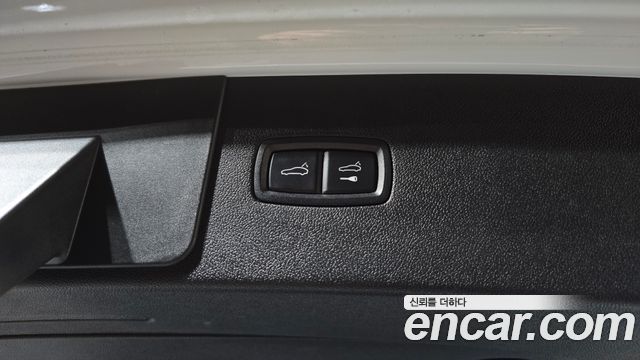 Porsche Cayenne 2020 — photo 23