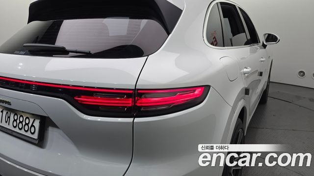 Porsche Cayenne 2020 — photo 9